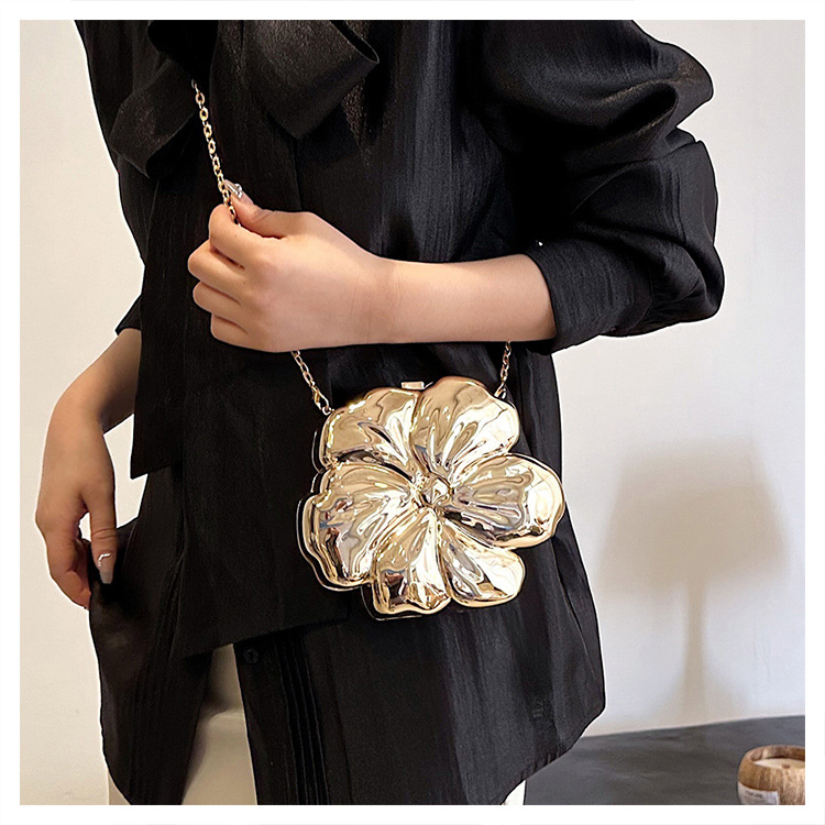 Solid Color Pattern Women's Medium PVC Solid Color Streetwear Lock Clasp Crossbody Bag