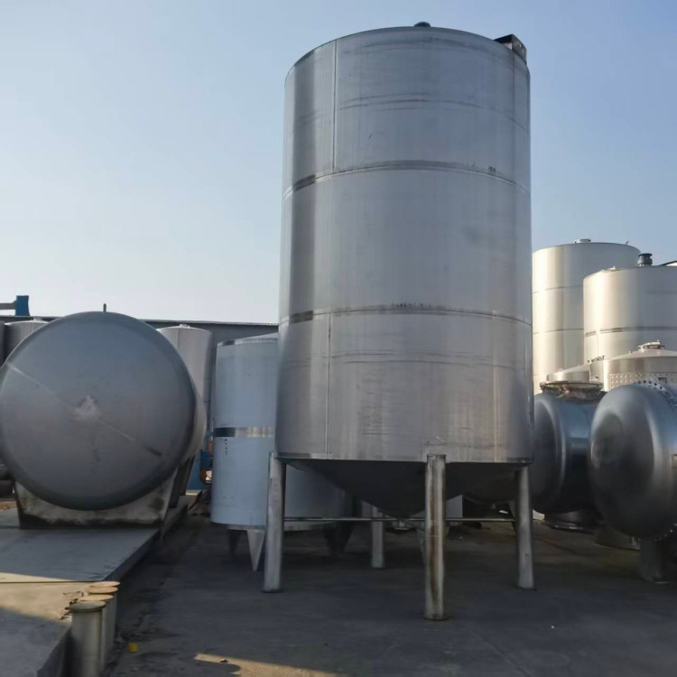 不锈钢10立方啤酒发酵罐 304不锈钢地埋罐 卧式封头30立方储罐
