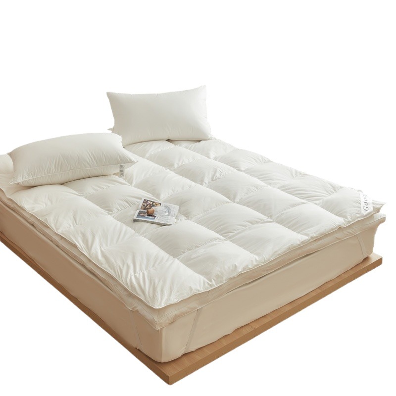 Japanese Unprinted down Mattress Good Quality Soft Cushion Fluffy Hotel down Mattress White Pure Color Mattress Bed Pad