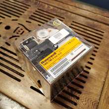 现货3个 美国霍尼韦尔Honeywell 控制器TMG740-3 Mod.32-33全新