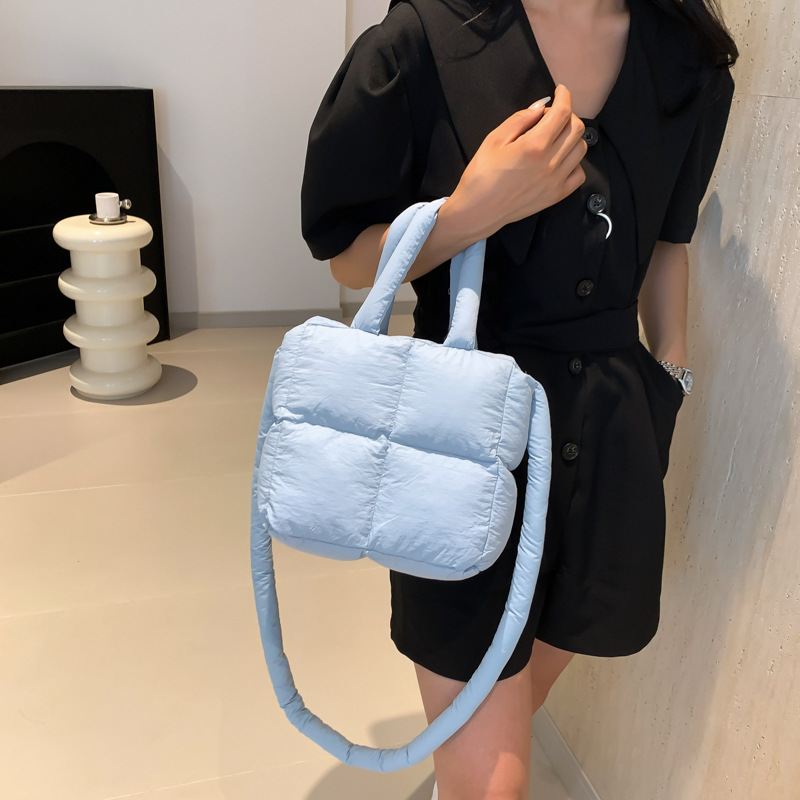 Women's square cotton filled cloud bag for women, simple cotton clothing, fashionable small square bag, light and stylish crossbody shoulder bag_voghion.com