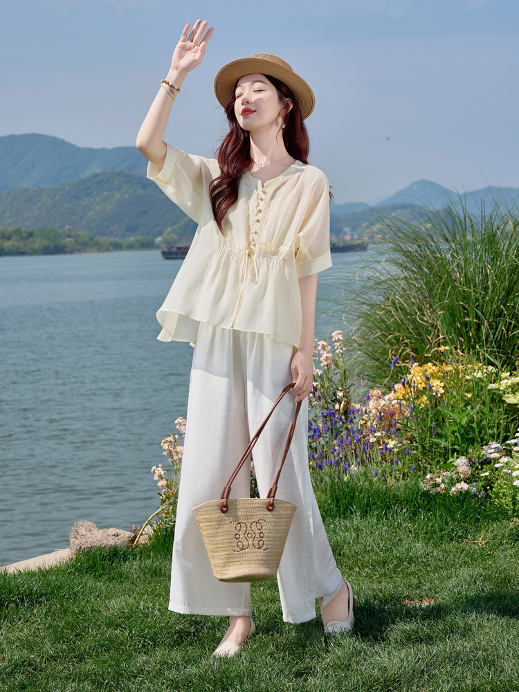 Bộ đồ mùa hè nữ Tencel cao cấp áo hai dây quần ống rộng ba món SY2697 — Bộ màu như hình