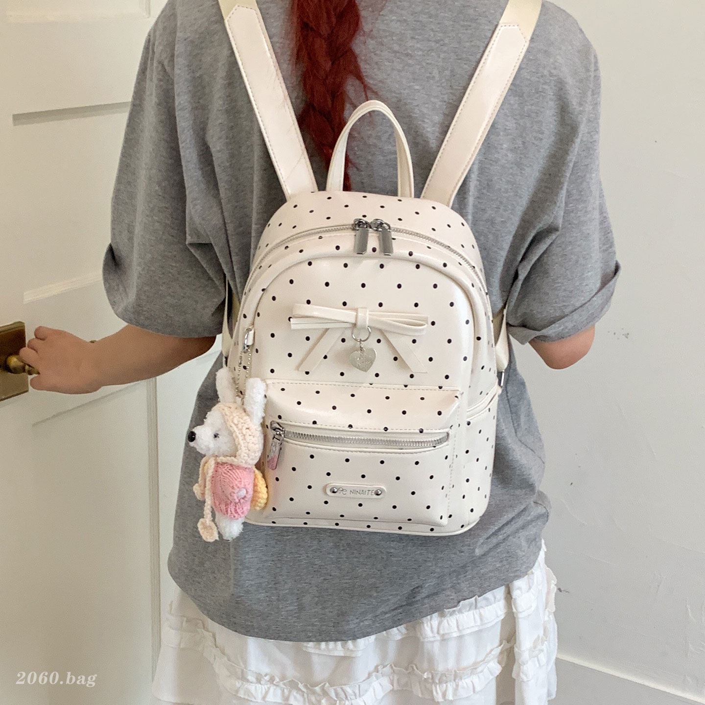 2026 Mochila de hombro exquisita ocio de gran capacidad bolso de hombro de mujer verano nuevo estilo de escuela
