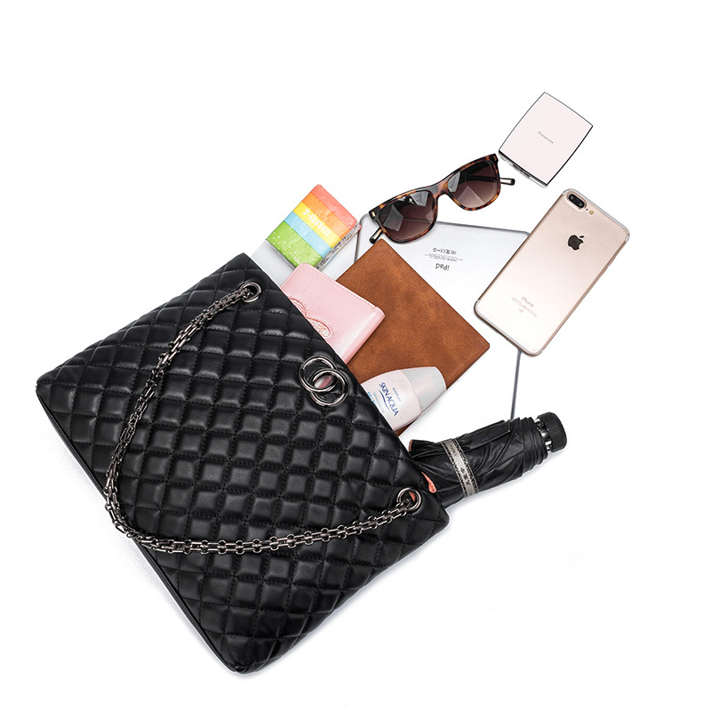 Women's 2025 New Korean Style Versatile Lambskin Quilted Chain Bag Soft Leather Bucket Shoulder And Crossbody Bag - Thumbnail 4