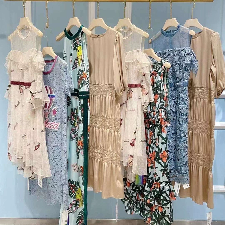 Mark 2023 Ся Хуафэй Платье Новая молодая мода Физическое живое