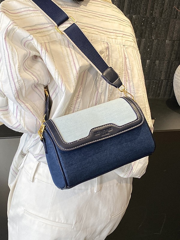 Bolso cilíndrico retro transfronterizo mujer 2026 nueva moda vaquero empalme bolso cuadrado textura banda ancha mochila image 1
