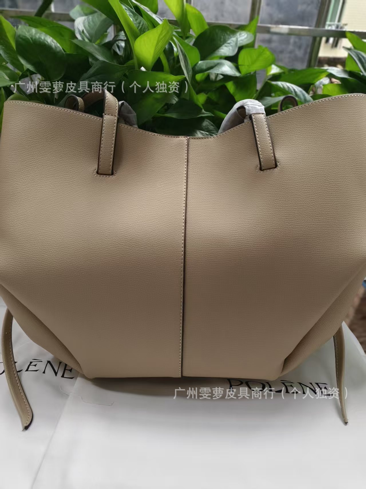 25新型ポレントートバッグ、ファッショナブルなハンドバッグ、高品質本革、大容量、レトロなウィングバッグ