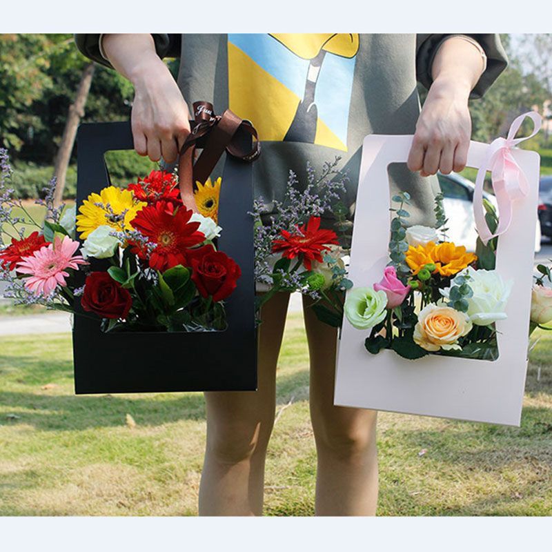 Cesta de flores portátil coreana creativa, caja de regalo en forma de corazón festivo, caja de papel, caja de embalaje de arreglos florales al por mayor, bolsa de caja de flores