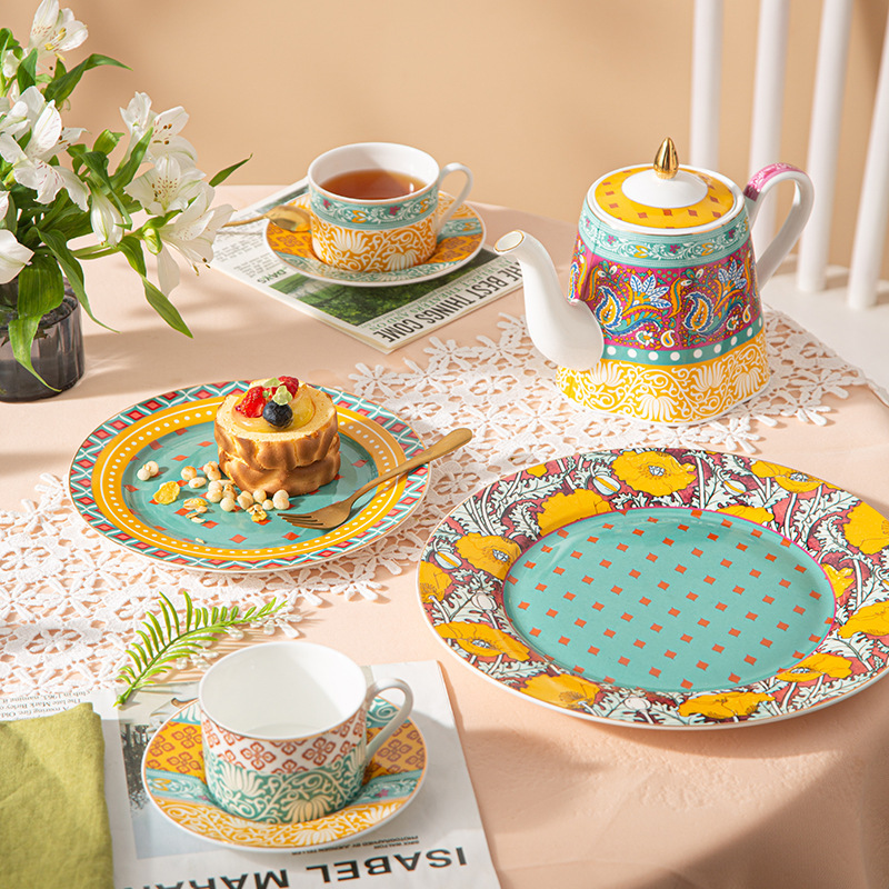 New Light Luxury Style Small Luxury Turkish Coffee Cup Set Ceramic Coffee Cup and Saucer Set Small Cup Set
