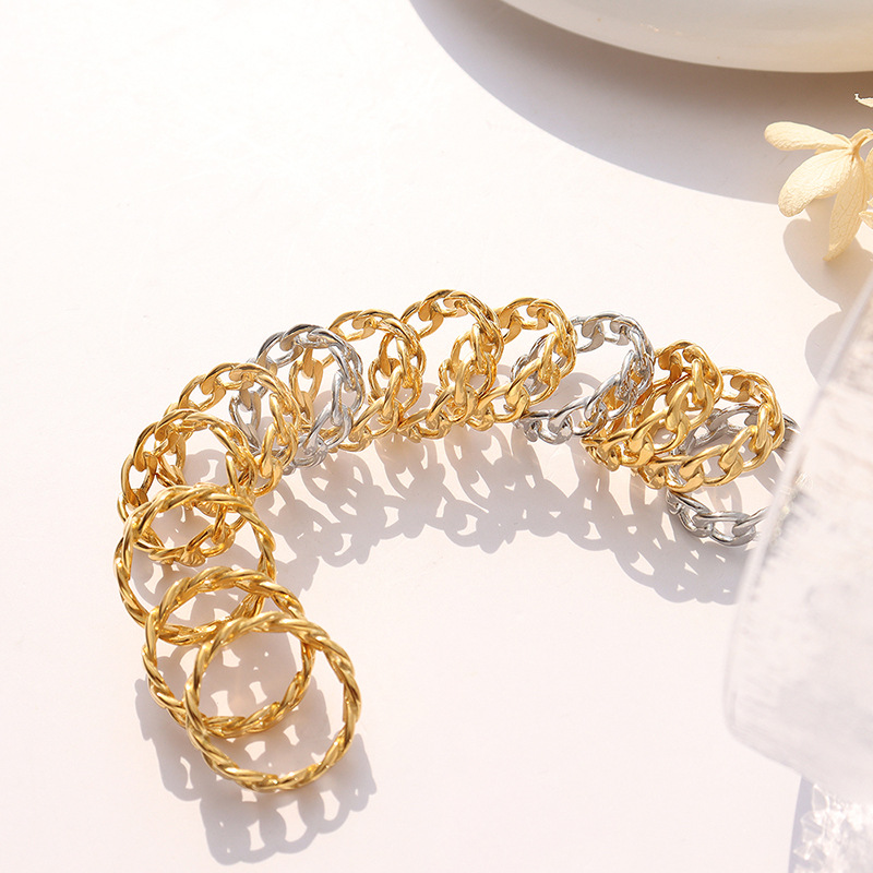 A small minority Commuter models white collar chain Hollow Ring Geometry senior element Titanium Forefinger Ring Ring A342
