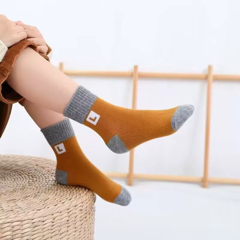 Demi-season children's cartoon socks for boys, mid-length