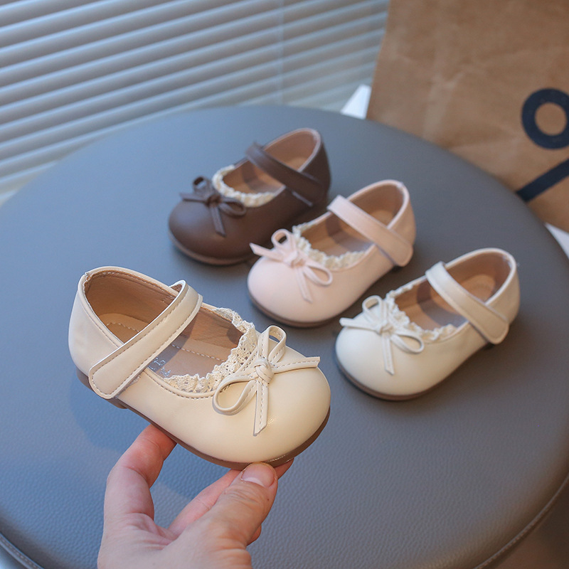 Silver Bow 2026 New Style Mary Jane Leather Shoes for Girls, College Style Round-Toe Small Leather Shoes, Princess Shoes, Single Shoes Silver Bow 2026 New Style Mary Jane Leather Shoes for Girls, College Style Round-Toe Small Leather Shoes, Princess Shoes, Single Shoes