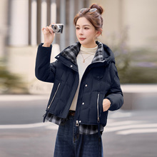 休闲风羽绒服女2025新款冬季格纹拼接假两件套连帽百搭白鸭绒外套