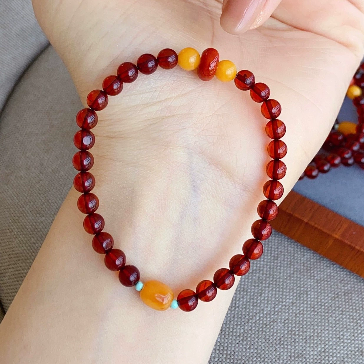 Натуральная кровь фиолетовый одиночный браслет петли винно-красный кровь фиолетовый браслет высокого качества Размер около 5,4 мм