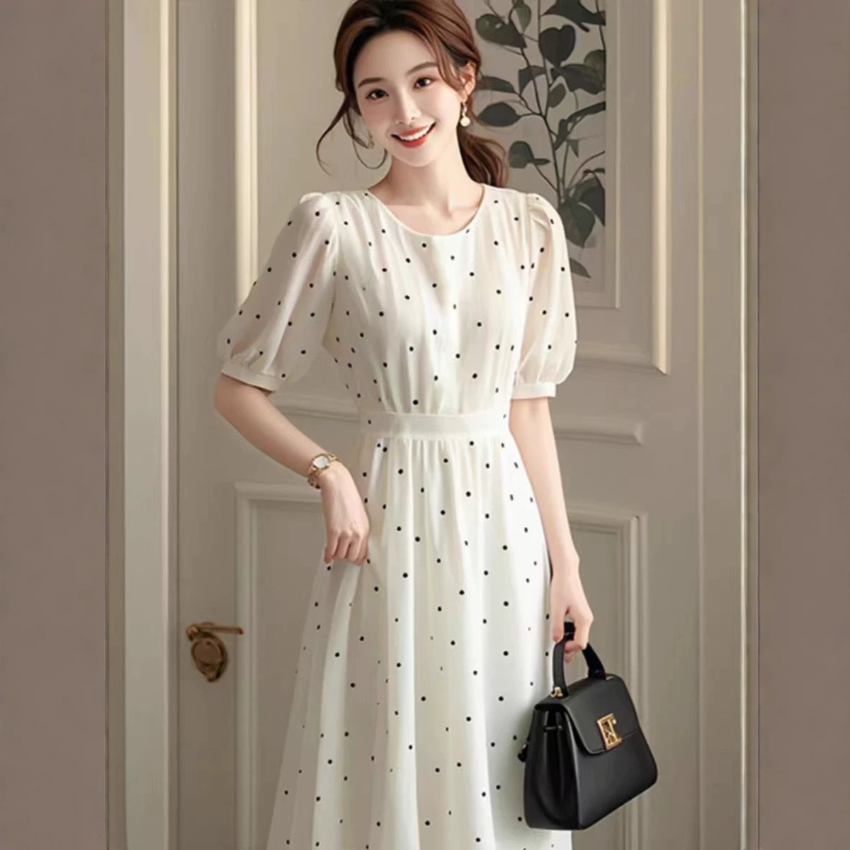 Đầm maxi nữ thắt eo chất liệu voan chấm bi trắng kiểu Pháp — Điểm sóng trắng chi tiết 4