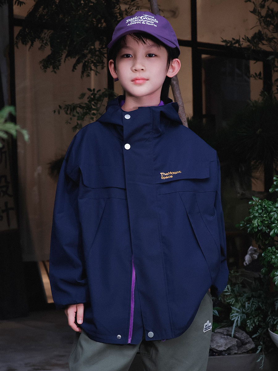 Capa de asalto para niños, chaqueta con capuz para niños, otoño nuevo chaqueta de color para niños al aire libre a prueba de viento a prueba de rociadores