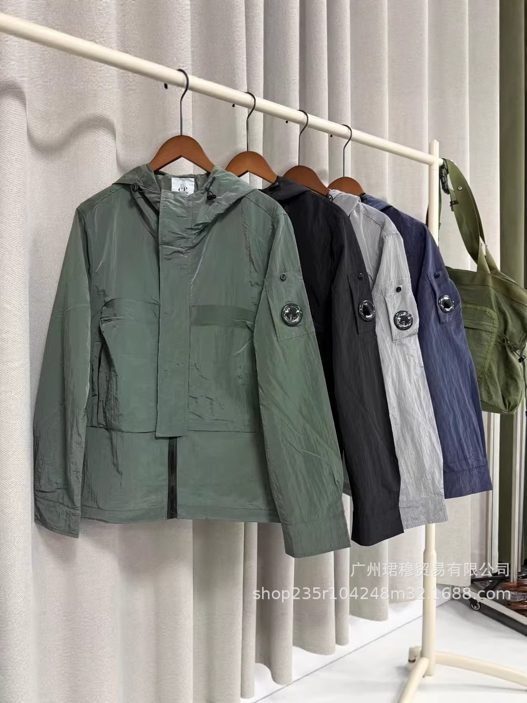 spring windproof waterproof jacket with hood for men and women