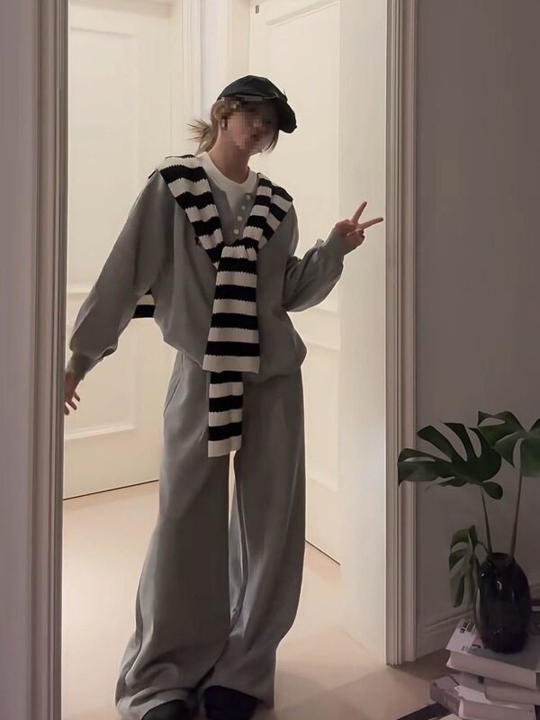 秋季套装2025新款女韩系出游氛围感穿搭假两件卫衣休闲裤子两件套|undefined