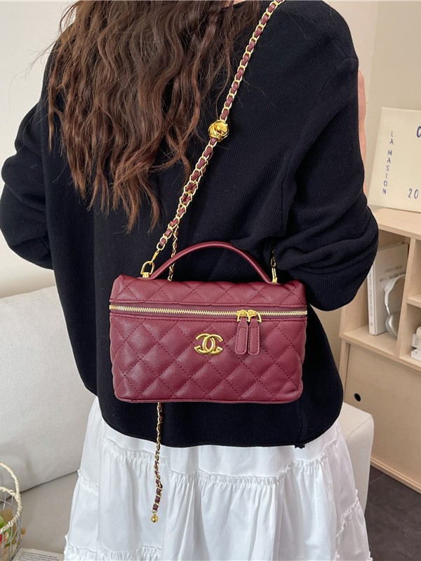 2026 nuevo paquete de teléfono móvil exquisito super caliente bolso de maquillaje de tramo inclinado bolso de cadena de viento de alto nivel