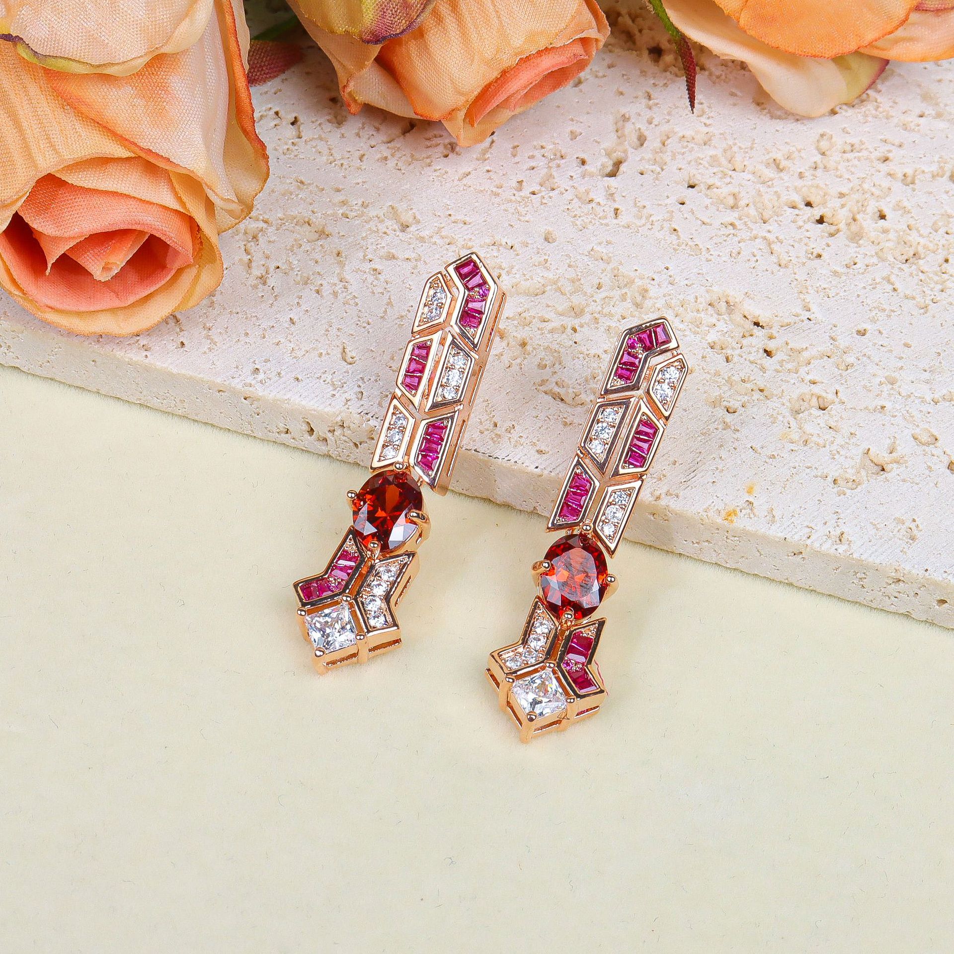 Cubic Zirconia And Pearl Stud Earrings For Everyday Elegance_voghion.com