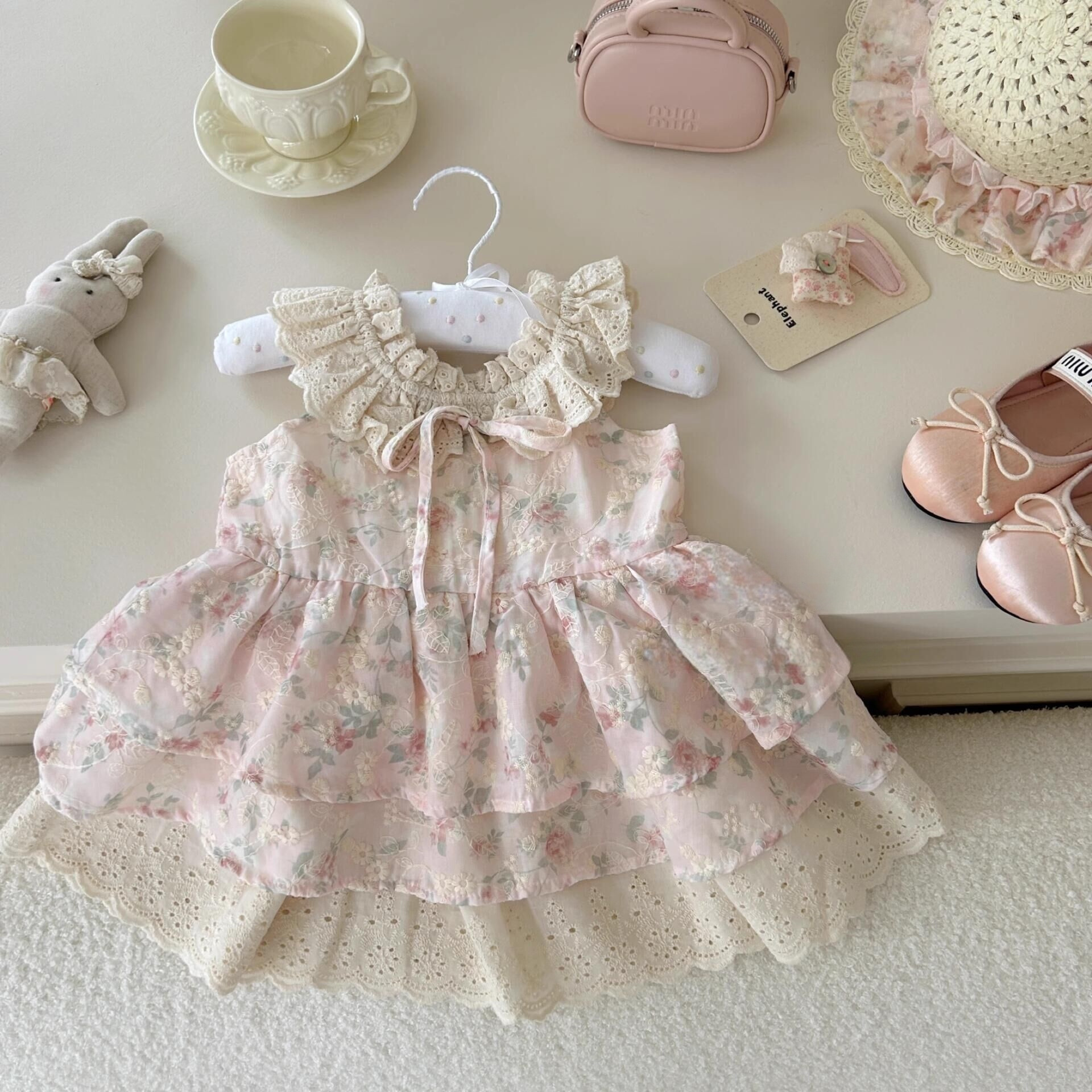 [Xianning Seven] Flores de cerezo originales ~ Vestido de encaje floral suave con mangas pequeñas y dulces de verano para niñas