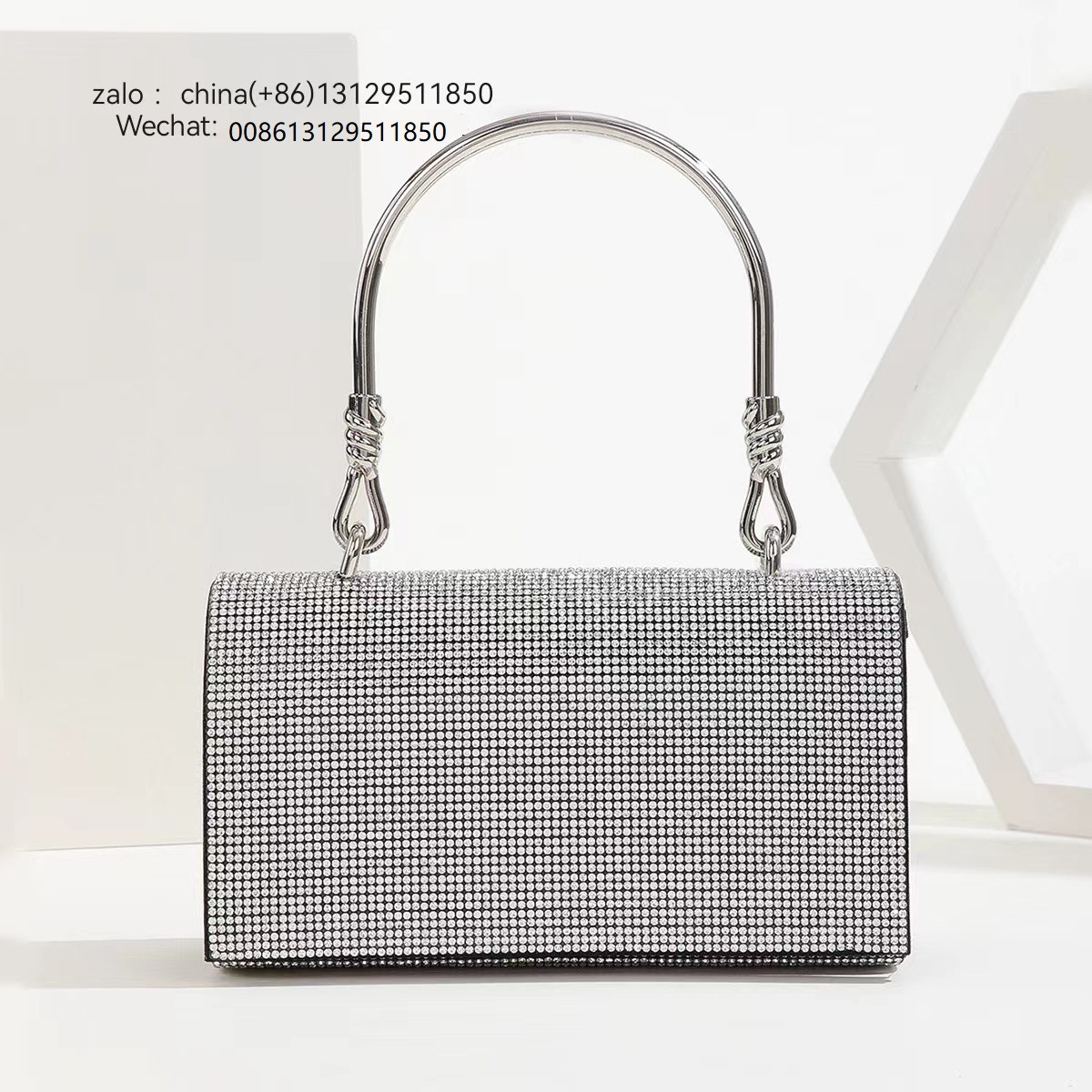 Neues Wasser-Silber-Promi-Abendkleid voller Diamanten, handgehaltene, schräge Straddle-Banketttasche_voghion.com