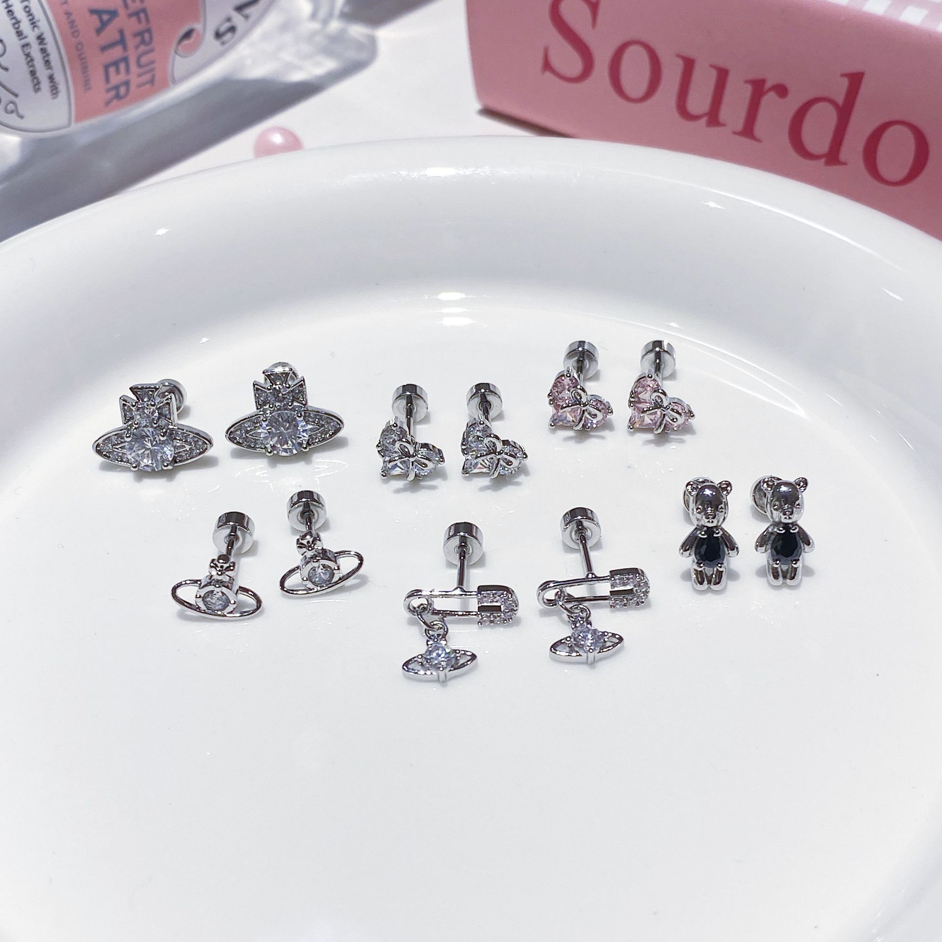 316l titanium steel copper-plated gold micro-inlaid otica nail pin xiempress dowager love heart bow tie design ornament ear stud otica