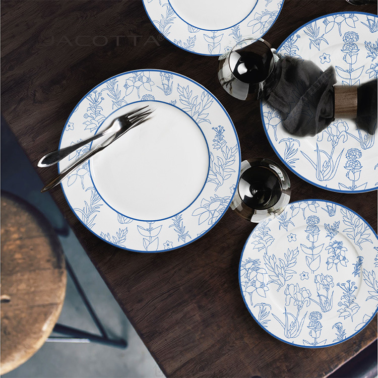 Blue hand-painted Jingdezhen light-luxury ceramic tableware set, high-value home-use dinnerware, custom-made for cross-border export Blue hand-painted Jingdezhen light-luxury ceramic tableware set, high-value home-use dinnerware, custom-made for cross-border export