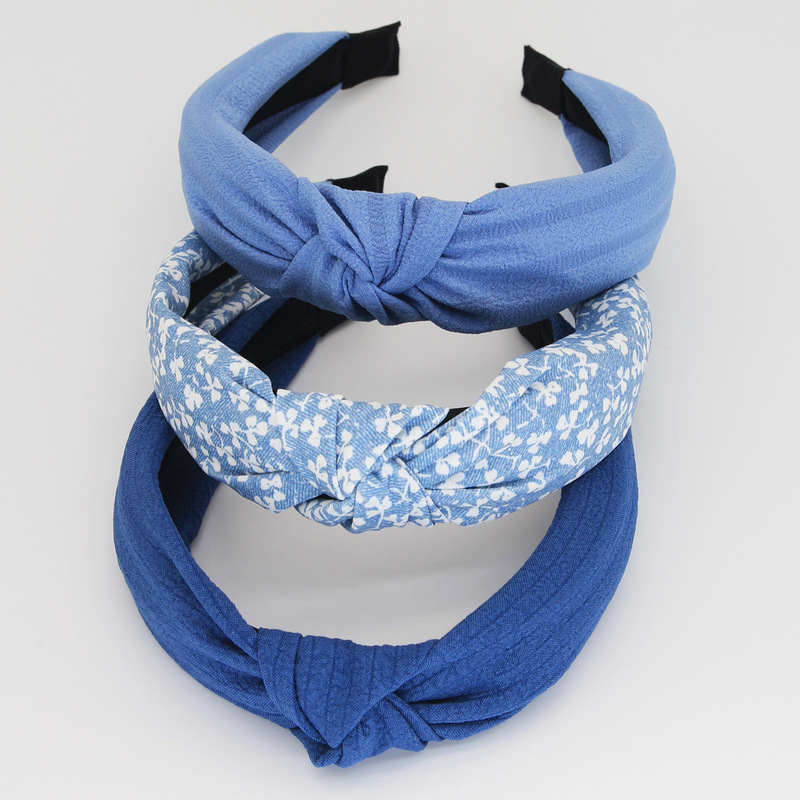 Cross-border independent station blue solid color floral fabric headband for women, knotted wide-brimmed face-washing headband, hair accessory for daily use Cross-border independent station blue solid color floral fabric headband for women, knotted wide-brimmed face-washing headband, hair accessory for daily use