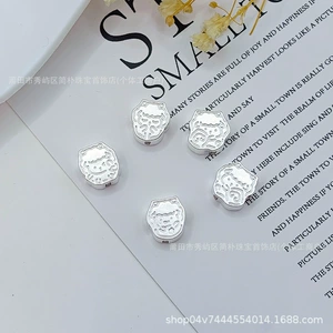 999 pure silver cartoon-style simple drawing of a little sheep, used as a charm bead or spacer bead for handmade DIY braided bracelets, pure silver sheep zodiac accessory