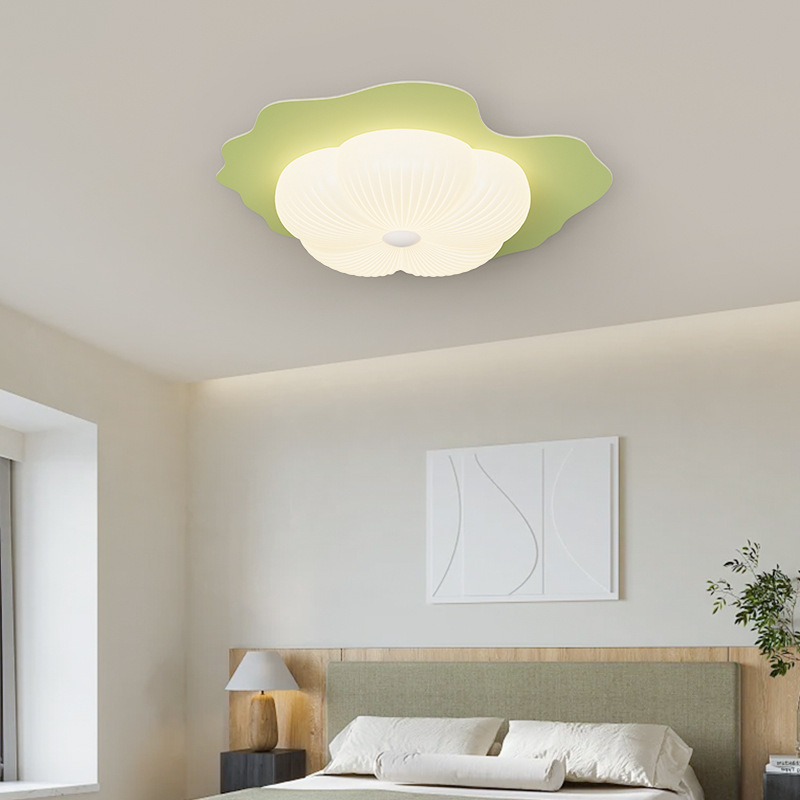 2024 nueva luz de dormitorio de viento crema moderna simple cálida flor minimalista habitación de niños dormitorio principal luz de techo