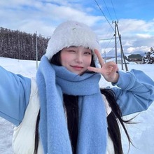 2025款女高级感纯色雾霾蓝海马毛蓬松冬季韩版保暖加厚围巾氛围感
