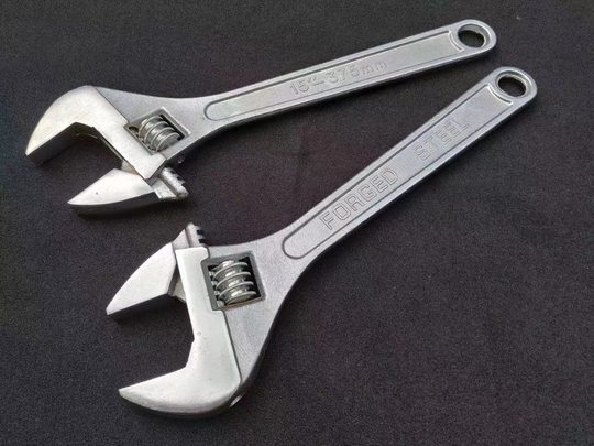 Multifunctional wrench hardware manufacturer directly supplies high strength neutral adjustable wrench wholesale tool adjustable wrench white wrench