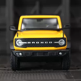 Модель внедорожника Bronco металл двери открываются инерционная