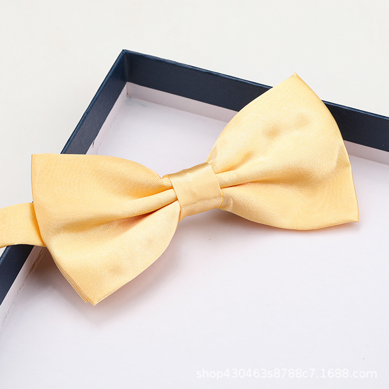 밝은 노란색 광택 나비 넥타이