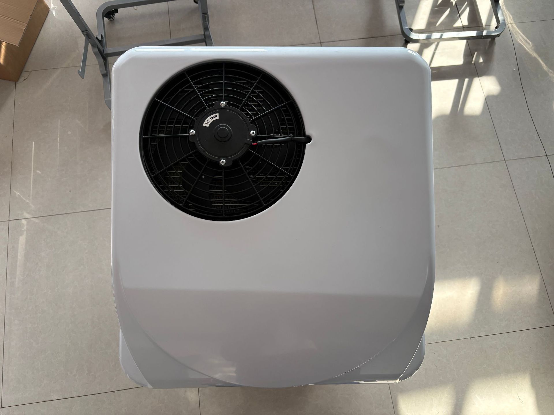 Factory Truck Air Conditioner Integrated with Parking Mode, 12V/24V/115V/220V Wide Voltage Range, Suitable for Rvs and Food Trucks