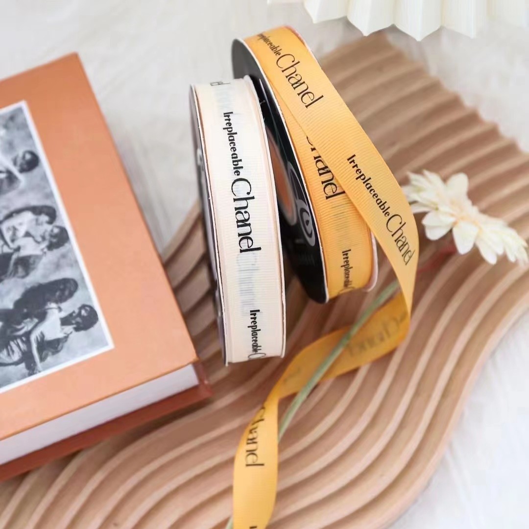 小香风螺纹丝带 2cm缎带鲜花包装纸英文丝带蛋糕花束小香风丝带