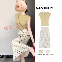 穿搭ootd一整套2025年新款独特漂亮掐腰连衣裙减龄职业超火两件套