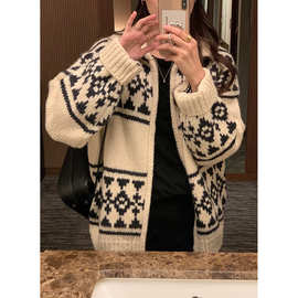 现 2024秋冬季新款韩国设计师al*ha复古花纹羊毛拉链毛衣开衫