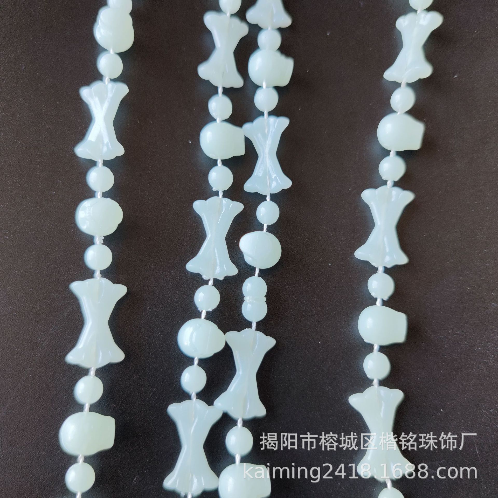 �羳������ʥ��ҹ������ ��ʥ�ڻ�ױ������� ��������ͷ�Ǽ�����