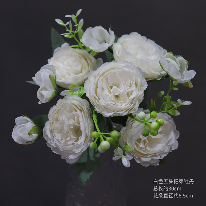 Material de flor de boda blanco brumoso artificial Misty Wedding Hall decoración camino plomo arreglo de flores techo flor artificial Flor de plástico