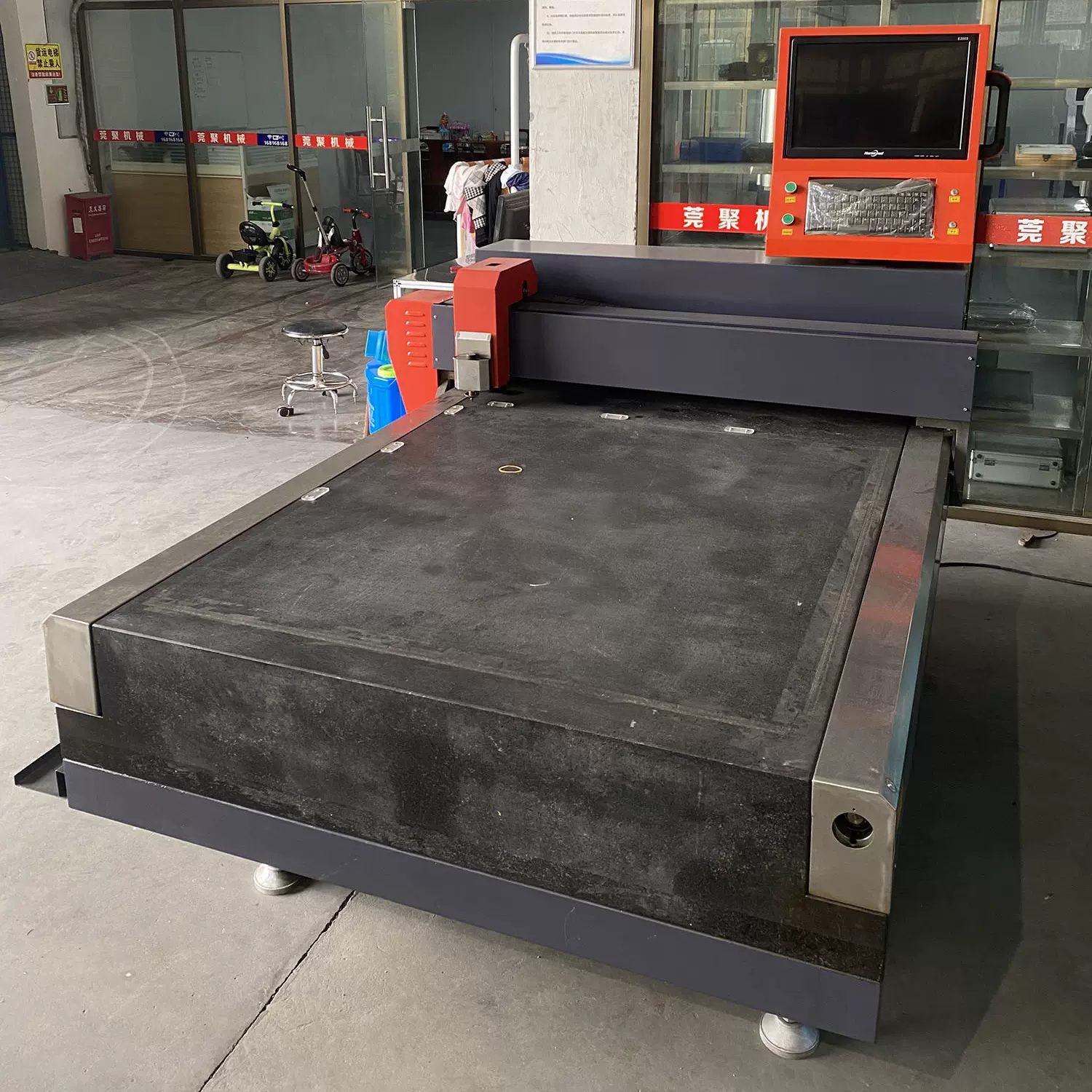 天航开料机玻璃开料机全自动亚克力切割机THKLJ-1311