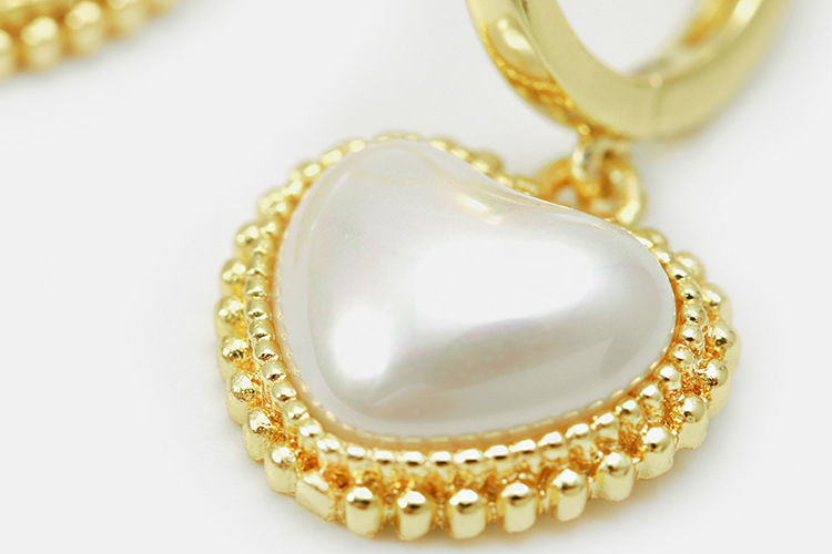 Fashion Heart-shaped Shell Diamond Gold Plated Necklace Set Wholesale display picture 3