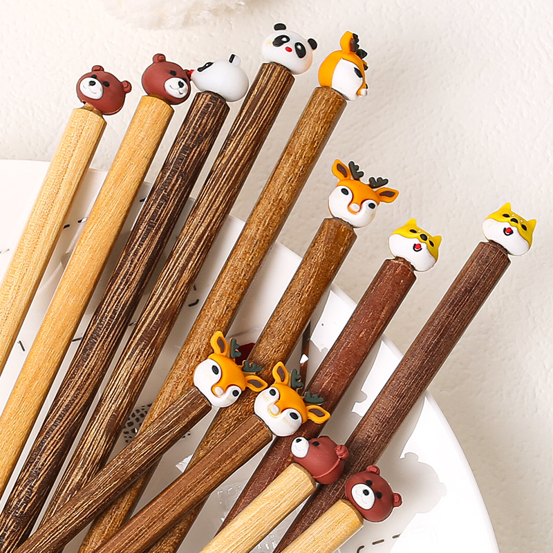 Ala de pollo palillos de madera al por mayor madera maciza hogar creativo dibujos animados cabeza de animal palillos una persona palillos grupo comunitario compra suministro