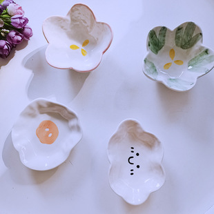 Ceramic Seasoning Dish Sauce Vinegar Dish Flavor Dish Hand-painted Household Tableware Sushi Sala Dressing Dish Creative Shape Small Dish Dish