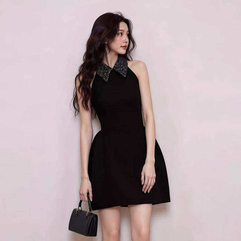 Summer French-Style Sleeveless Vest Dress with Sequin Collar and Waist-Cinching Design, Fashionable French-Style Puffy Little Black Dress for Women