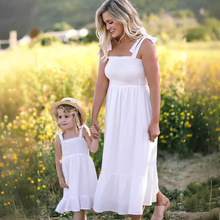 现货跨境欧美亲子装吊带裙肩带系带纯色度假母女亲子装吊带连衣裙