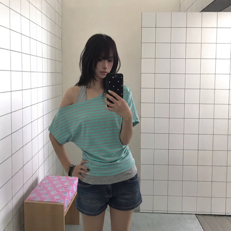Y2K mint green striped off-shoulder halter neck short-sleeve T-shirt for women, summer two-piece loose slimming light Asian style trendy top Y2K mint green striped off-shoulder halter neck short-sleeve T-shirt for women, summer two-piece loose slimming light Asian style trendy top