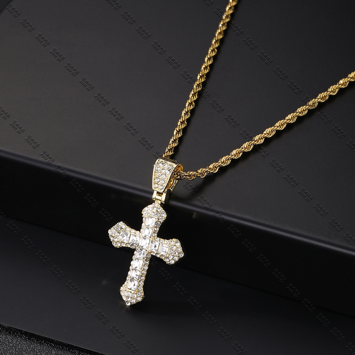 Hip-hop Cross Stainless Steel Alloy Plating Inlay Rhinestones Men's Pendant Necklace display picture 9