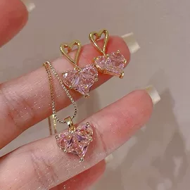 项链;耳环;戒指